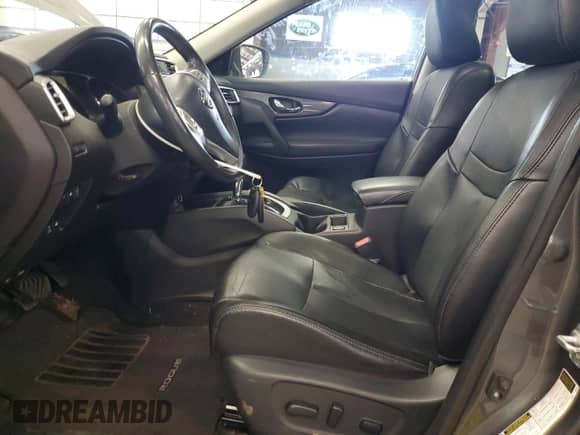 2015 Nissan Rogue SL с VIN 5N1AT2MV0FC880505, выставлен на аукционе Copart как лот 85132975 с пробегом 195 600 миль миль и Чистый • Clean title. История ставок и продаж доступна на DreamBid. Изображение 7.