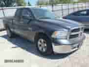 2017 Ram 1500 Big Horn z VIN 1C6RR7GG9HS770214, wystawiony jako IAAI lot #43171302 z przebiegiem 163 788 mil mil oraz . Historia ofert i sprzedaży dostępna na DreamBid. Obrazek 1.