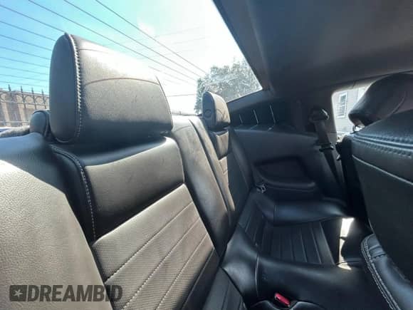 2014 Ford Mustang GT z VIN 1ZVBP8CF7E5277822, wystawiony jako Copart lot #90128545 z przebiegiem 114 151 mil mil oraz Czysty tytuł • Clean title. Historia ofert i sprzedaży dostępna na DreamBid. Obrazek 6.