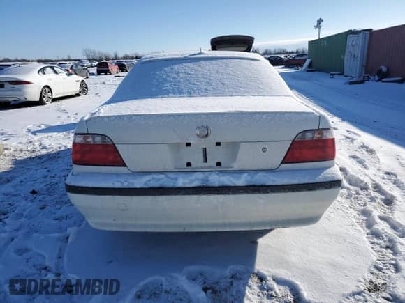 1998 BMW 7 Series 740iL with VIN WBAGJ8321WDM21490, listed as a Copart auction lot 42097355 with Not provided miles and Salvage title. Bid and sale history available at DreamBid. Image 6.