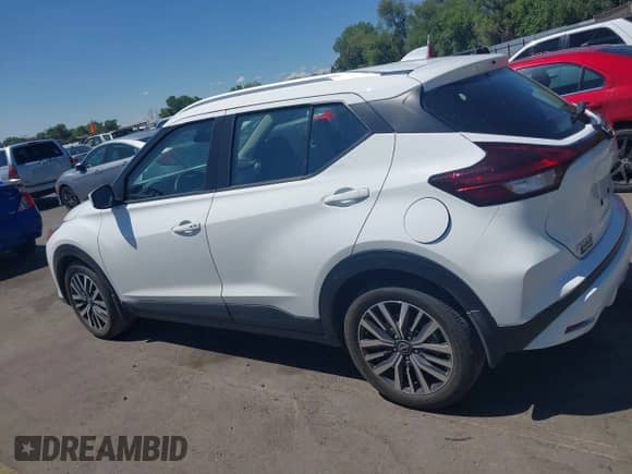 2024 Nissan Kicks SV z VIN 3N1CP5CV7RL517540, wystawiony jako IAAI lot #42643675 z przebiegiem 23 950 mil mil oraz . Historia ofert i sprzedaży dostępna na DreamBid. Obrazek 14.