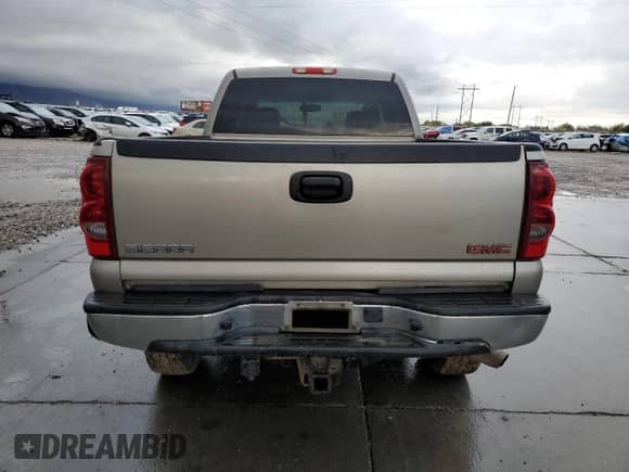 2003 Chevrolet Silverado 2500HD LT with VIN 1GCHK23103F176691, listed as a Copart auction lot 82422285 with 173,832 mi miles and Salvage title. Bid and sale history available at DreamBid. Image 6.