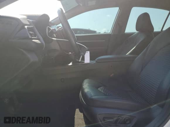 2021 Toyota Camry SE Nightshade z VIN 4T1G11AK8MU408838, wystawiony jako Copart lot #71665125 z przebiegiem 106 701 mil mil oraz Szkoda całkowita • Salvage title. Historia ofert i sprzedaży dostępna na DreamBid. Obrazek 7.