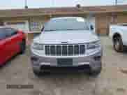 2015 Jeep Grand Cherokee Altitude z VIN 1C4RJFAG9FC164633, wystawiony jako IAAI lot #42732727 z przebiegiem Nie podano mil oraz . Historia ofert i sprzedaży dostępna na DreamBid. Obrazek 6.