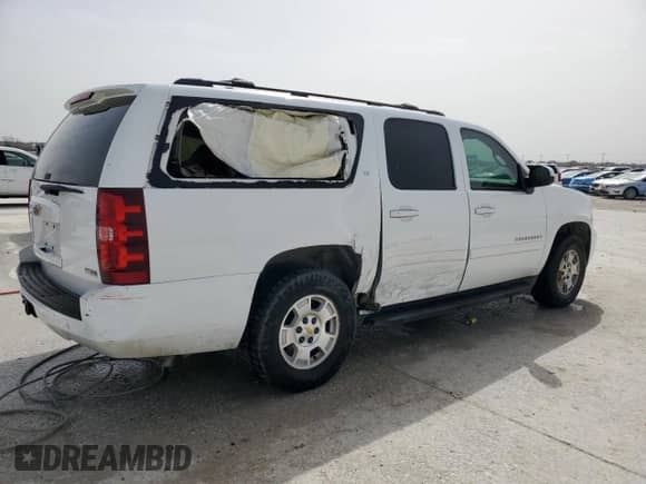 2009 Chevrolet Suburban 1LT z VIN 1GNFC26089J111267, wystawiony jako Copart lot #48253525 z przebiegiem 246 684 mil mil oraz Szkoda całkowita • Salvage title. Historia ofert i sprzedaży dostępna na DreamBid. Obrazek 3.