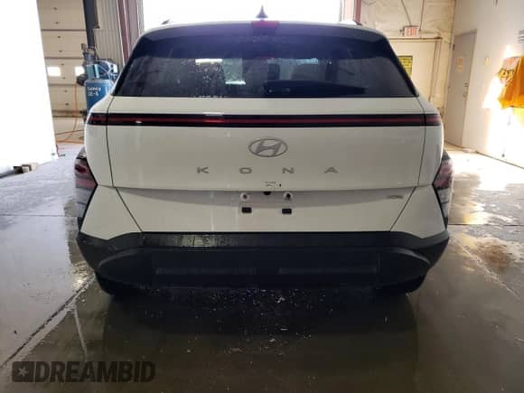 2024 Hyundai Kona SEL с VIN KM8HBCAB7RU114948, выставлен на аукционе Copart как лот 75952424 с пробегом 14 377 миль миль и Списание • Salvage title. История ставок и продаж доступна на DreamBid. Изображение 6.