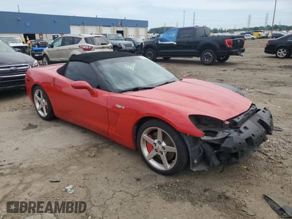 2005 Chevrolet Corvette with VIN 1G1YY34U155117163, listed as a Copart auction lot 67219775 with 80,423 mi miles and Clean title. Bid and sale history available at DreamBid. Image 4.