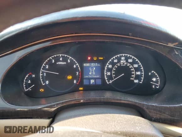 2011 Hyundai Genesis с VIN KMHGC4DE3BU135113, выставлен на аукционе Copart как лот 84231945 с пробегом Не указан миль и Списание • Salvage title. История ставок и продаж доступна на DreamBid. Изображение 9.