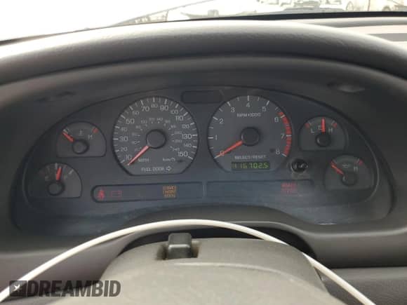 2001 Ford Mustang GT Deluxe с VIN 1FAFP42X81F229392, выставлен на аукционе Copart как лот 81474935 с пробегом 116 702 миль миль и Списание • Salvage title. История ставок и продаж доступна на DreamBid. Изображение 9.
