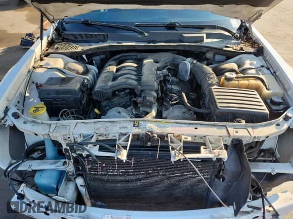 2010 Chrysler 300 S with VIN 2C3CA2CV4AH328326, listed as a Copart auction lot 71128315 with 122,788 mi miles and Salvage title. Bid and sale history available at DreamBid. Image 11.