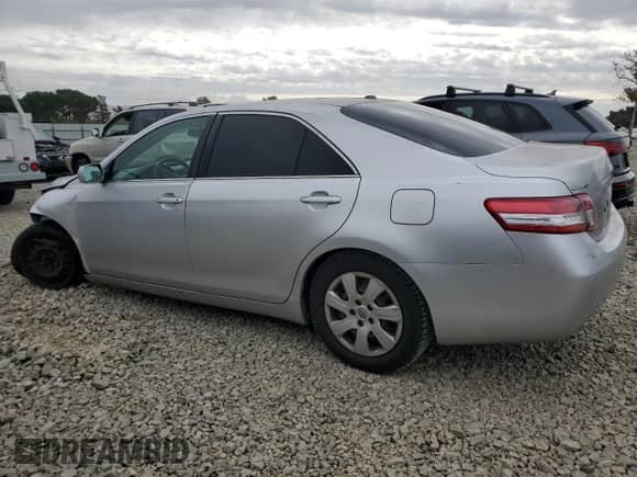 2010 Toyota Camry with VIN JTNBF3EK3A3003294, listed as a Copart auction lot 86530775 with 230,385 mi miles and Salvage title. Bid and sale history available at DreamBid. Image 2.