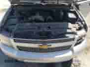 2010 Chevrolet Tahoe LTZ z VIN 1GNUKCE05AR173734, wystawiony jako Copart lot #50668755 z przebiegiem 240 752 mil mil oraz Szkoda całkowita • Salvage title. Historia ofert i sprzedaży dostępna na DreamBid. Obrazek 13.