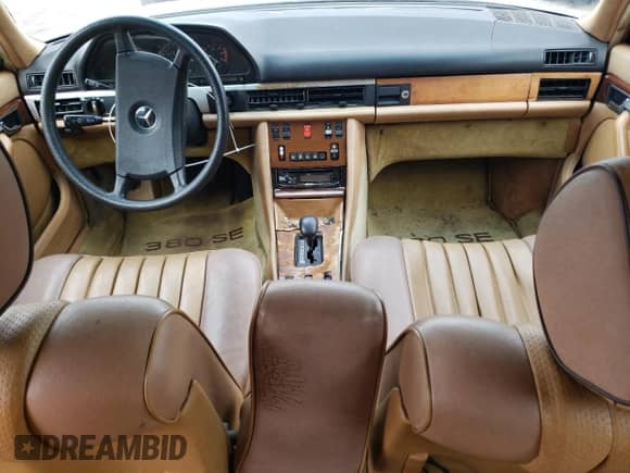 1985 Mercedes-Benz 380 with VIN WDBCA32C8FA127549, listed as a Copart auction lot 54406985 with 167,688 mi miles and Salvage title. Bid and sale history available at DreamBid. Image 8.