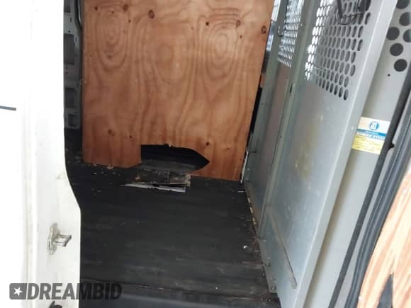 2007 Chevrolet Express Cargo с VIN 1GCFG15X271223856, выставлен на аукционе IAAI как лот 43534570 с пробегом 208 818 миль миль и . История ставок и продаж доступна на DreamBid. Изображение 8.