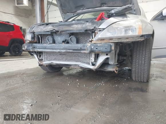 2003 Honda Accord EX with VIN JHMCM56613C050496, listed as a IAAI auction lot 43193889 with 270,309 mi miles and . Bid and sale history available at DreamBid. Image 6.