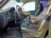 2008 Chevrolet Tahoe 3LT z VIN 1GNFC130X8R163062, wystawiony jako Copart lot #71810535 z przebiegiem 112 388 mil mil oraz Szkoda całkowita • Salvage title. Historia ofert i sprzedaży dostępna na DreamBid. Obrazek 7.
