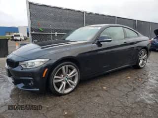 2017 BMW 4 Series 430i xDrive z VIN WBA4R9C34HK878724, wystawiony jako Copart lot #81706295 z przebiegiem 83 718 mil mil oraz Czysty tytuł • Clean title. Historia ofert i sprzedaży dostępna na DreamBid. Obrazek 1.