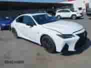 2024 Lexus IS 500 F Sport Performance z VIN JTHAP1D22R5006706, wystawiony jako IAAI lot #42397037 z przebiegiem 1 317 mil mil oraz . Historia ofert i sprzedaży dostępna na DreamBid. Obrazek 1.