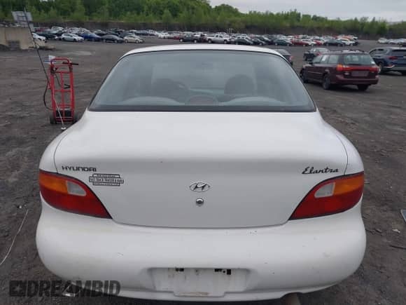 1998 Hyundai Elantra with VIN KMHJF24M5WU664139, listed as a IAAI auction lot 42253898 with 143,360 mi miles and . Bid and sale history available at DreamBid. Image 16.