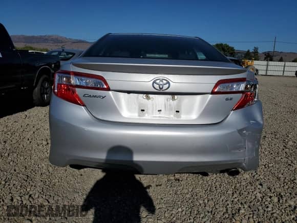 2014 Toyota Camry SE with VIN 4T1BF1FK0EU812691, listed as a Copart auction lot 81956145 with 90,656 mi miles and Salvage title. Bid and sale history available at DreamBid. Image 6.