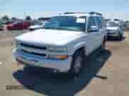 2003 Chevrolet Tahoe Z71 с VIN 1GNEK13T33R225323, выставлен на аукционе IAAI как лот 42963979 с пробегом 177 033 миль миль и . История ставок и продаж доступна на DreamBid. Изображение 2.