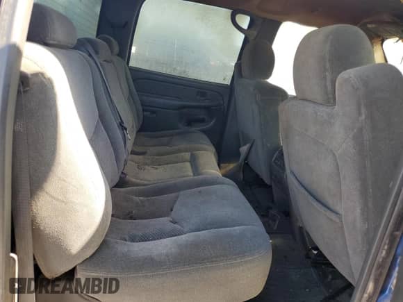 2004 Chevrolet Silverado 2500HD LS z VIN 1GCHC23U24F180122, wystawiony jako Copart lot #53521064 z przebiegiem Nie podano mil oraz Nie do naprawy • Non repairable. Historia ofert i sprzedaży dostępna na DreamBid. Obrazek 11.