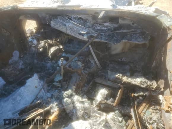 1977 Chevrolet Corvette с VIN 1Z37L7S402607, выставлен на аукционе Copart как лот 41851275 с пробегом Не указан миль и Чистый • Clean title. История ставок и продаж доступна на DreamBid. Изображение 8.