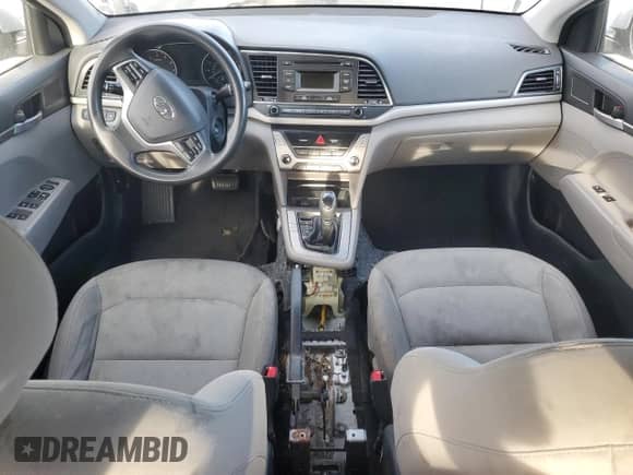 2017 Hyundai Elantra SE z VIN 5NPD74LF0HH146126, wystawiony jako Copart lot #89887615 z przebiegiem Nie podano mil oraz Szkoda całkowita • Salvage title. Historia ofert i sprzedaży dostępna na DreamBid. Obrazek 8.