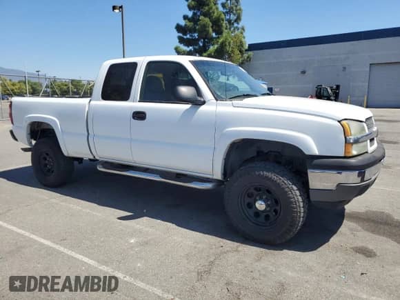 2005 Chevrolet Silverado 1500 LS with VIN 1GCEK19B85E327539, listed as a Copart auction lot 71868145 with 238,597 mi miles and Clean title. Bid and sale history available at DreamBid. Image 4.