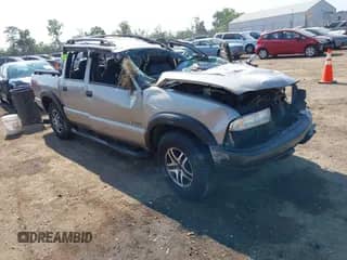 2002 Chevrolet S-10 LS с VIN 1GCDT13W12K184984, выставлен на аукционе IAAI как лот 42953099 с пробегом Не указан миль и . История ставок и продаж доступна на DreamBid. Изображение 1.