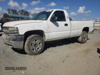 2001 Chevrolet Silverado 2500HD с VIN 1GCHC24181E332457, выставлен на аукционе Copart как лот 75826974 с пробегом Не указан миль и Списание • Salvage title. История ставок и продаж доступна на DreamBid. Изображение 1.