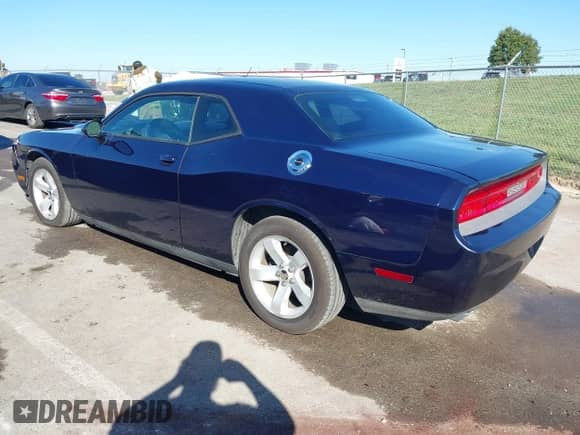 2014 Dodge Challenger SXT с VIN 2C3CDYAG8EH111141, выставлен на аукционе IAAI как лот 43374971 с пробегом 98 943 миль миль и . История ставок и продаж доступна на DreamBid. Изображение 3.