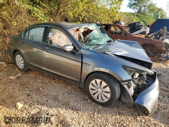 2011 Honda Accord LX с VIN 1HGCP2F35BA090217, выставлен на аукционе Copart как лот 81423515 с пробегом Не указан миль и Списание • Salvage title. История ставок и продаж доступна на DreamBid. Изображение 4.