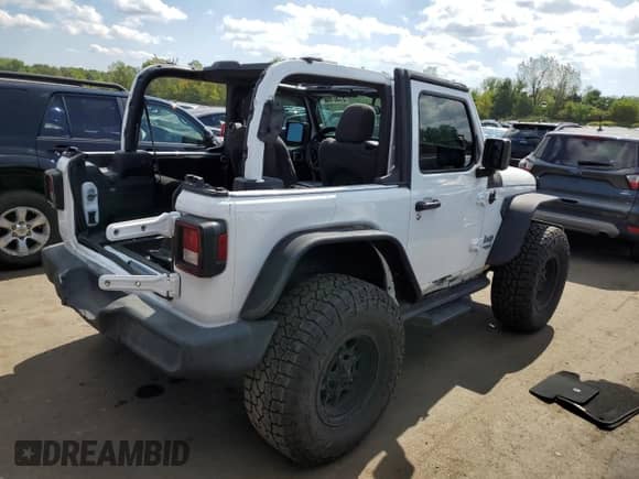 2018 Jeep Wrangler Sport with VIN 1C4GJXAG0JW152732, listed as a Copart auction lot 81301625 with 72,730 mi miles and Salvage title. Bid and sale history available at DreamBid. Image 3.