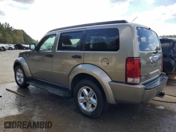 2007 Dodge Nitro SLT с VIN 1D8GT58KX7W619478, выставлен на аукционе Copart как лот 77249774 с пробегом Не указан миль и Списание • Salvage title. История ставок и продаж доступна на DreamBid. Изображение 2.