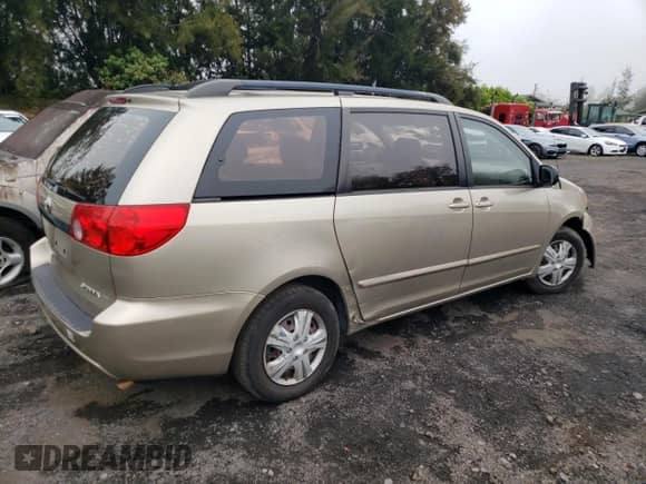 2010 Toyota Sienna CE z VIN 5TDKK4CCXAS337354, wystawiony jako Copart lot #80162185 z przebiegiem 352 738 mil mil oraz Szkoda całkowita • Salvage title. Historia ofert i sprzedaży dostępna na DreamBid. Obrazek 3.