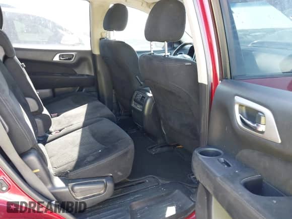 2014 Nissan Pathfinder S z VIN 5N1AR2MN8EC730140, wystawiony jako IAAI lot #42242155 z przebiegiem 167 181 mil mil oraz . Historia ofert i sprzedaży dostępna na DreamBid. Obrazek 8.