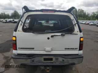 2004 Chevrolet Suburban LT z VIN 1GNFK16Z94J130902, wystawiony jako Copart lot #68551464 z przebiegiem 253 835 mil mil oraz Szkoda całkowita • Salvage title. Historia ofert i sprzedaży dostępna na DreamBid. Obrazek 6.