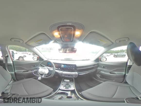 2025 Hyundai Kona SEL with VIN KM8HB3AB7SU258117, listed as a Copart auction lot 64287735 with 7,595 mi miles and Salvage title. Bid and sale history available at DreamBid. Image 14.