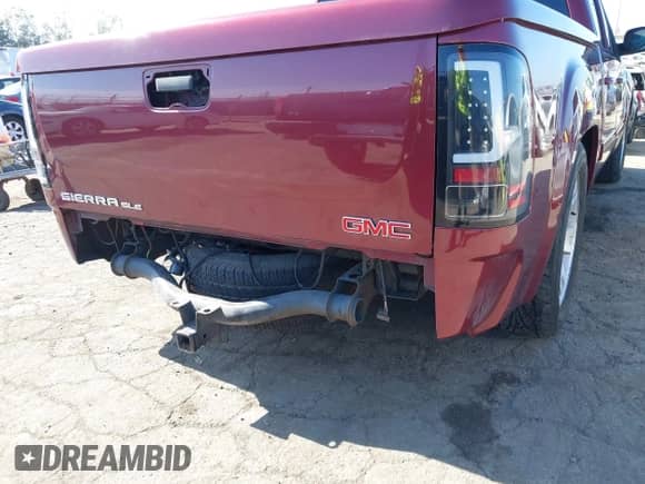 2008 GMC Sierra 1500 SLE1 z VIN 3GTEC13J58G286748, wystawiony jako IAAI lot #42300508 z przebiegiem 192 657 mil mil oraz . Historia ofert i sprzedaży dostępna na DreamBid. Obrazek 6.