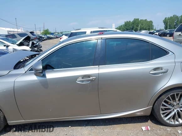 2017 Lexus IS 300 with VIN JTHCM1D20H5015033, listed as a IAAI auction lot 42735137 with 104,155 mi miles and . Bid and sale history available at DreamBid. Image 14.