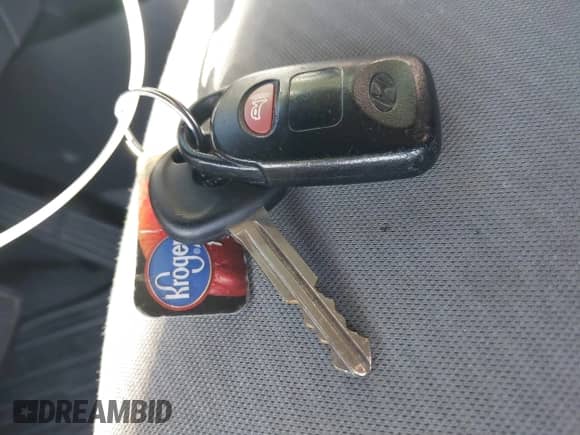 2012 Hyundai Elantra GLS z VIN 5NPDH4AE9CH069062, wystawiony jako IAAI lot #43378552 z przebiegiem 198 518 mil mil oraz . Historia ofert i sprzedaży dostępna na DreamBid. Obrazek 11.