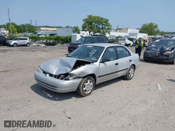2000 Chevrolet Prizm LSi z VIN 1Y1SK5285YZ429138, wystawiony jako IAAI lot #42415653 z przebiegiem 119 255 mil mil oraz . Historia ofert i sprzedaży dostępna na DreamBid. Obrazek 2.