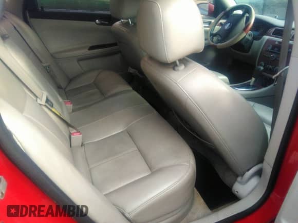 2008 Chevrolet Impala SS с VIN 2G1WD58C289140295, выставлен на аукционе IAAI как лот 35059187 с пробегом 231 101 миль миль и . История ставок и продаж доступна на DreamBid. Изображение 8.