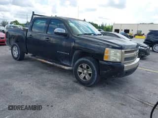 2007 Chevrolet Silverado 1500 1LT с VIN 2GCEC13C071517905, выставлен на аукционе IAAI как лот 43121917 с пробегом 174 883 миль миль и . История ставок и продаж доступна на DreamBid. Изображение 1.