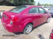 2014 Chevrolet Sonic LT z VIN 1G1JC5SB0E4109946, wystawiony jako IAAI lot #43021593 z przebiegiem 102 872 mil mil oraz . Historia ofert i sprzedaży dostępna na DreamBid. Obrazek 4.