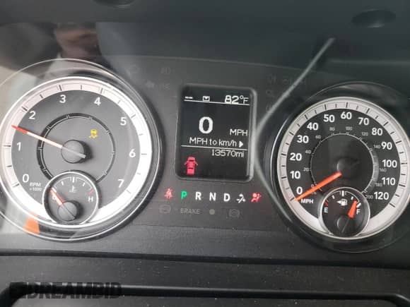 2022 Ram 1500 Tradesman with VIN 3C6JR6DG8NG330452, listed as a Copart auction lot 48117074 with 13,570 mi miles and Salvage title. Bid and sale history available at DreamBid. Image 9.