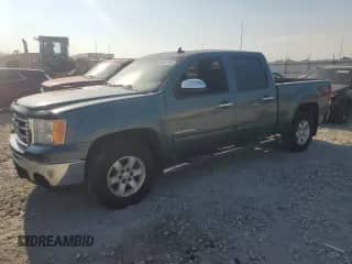 2010 GMC Sierra 1500 SLE z VIN 3GTRKVE36AG239129, wystawiony jako Copart lot #86843155 z przebiegiem 166 508 mil mil oraz Czysty tytuł • Clean title. Historia ofert i sprzedaży dostępna na DreamBid. Obrazek 1.