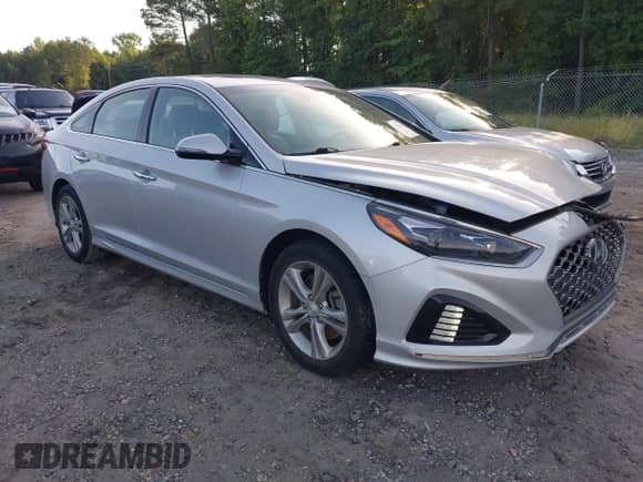 2018 Hyundai Sonata Limited with VIN 5NPE34AF1JH704672, listed as a IAAI auction lot 42234286 with 68,000 mi miles and . Bid and sale history available at DreamBid. Image 1.