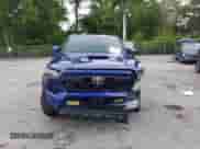 2024 Toyota Tacoma SR5 z VIN 3TYLB5JN8RT056829, wystawiony jako IAAI lot #43202811 z przebiegiem 5 867 mil mil oraz . Historia ofert i sprzedaży dostępna na DreamBid. Obrazek 12.